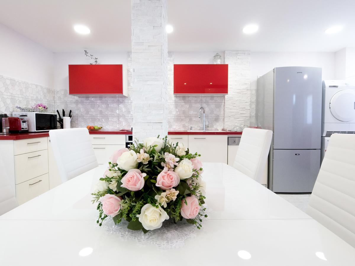 Faroyal Luxury דירה